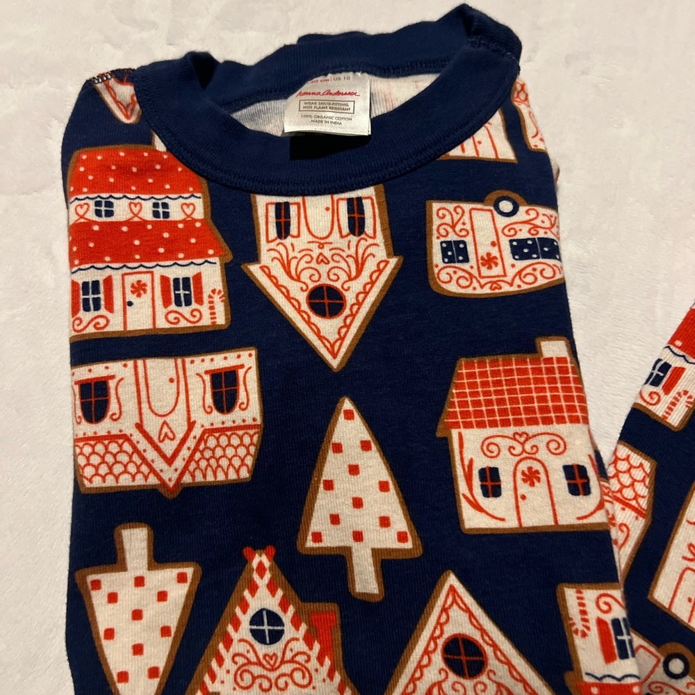 Hannah Andersson Pajamas - Picture 6 of 7